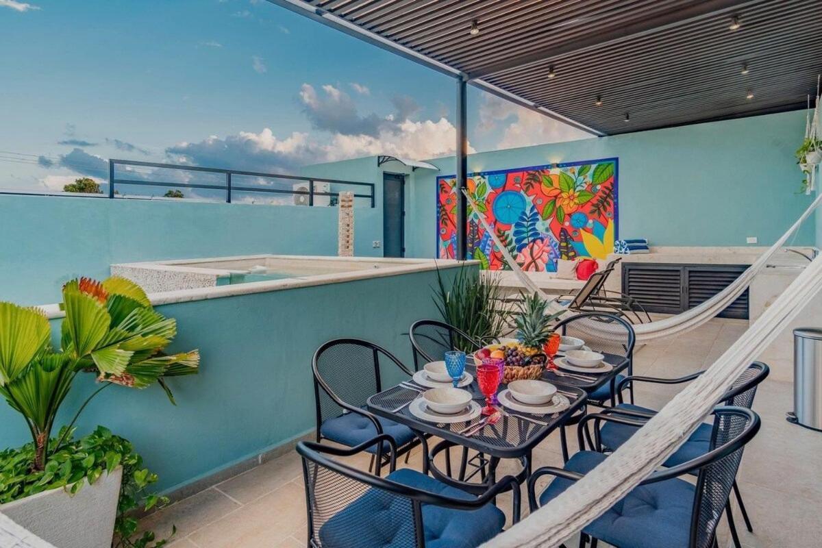 Rincon Del Cielo Rooftop With Glass Walled Pool Мерида Екстериор снимка